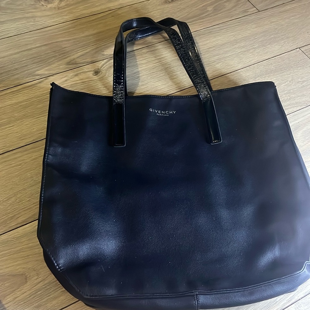 Givenchy parfum nylon bsg